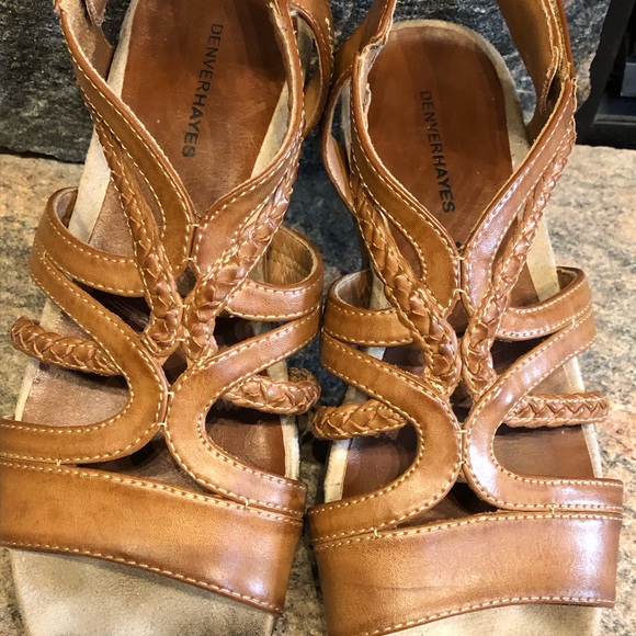 ☀️ Denver Hayes Tan Strappy Flat Sandals Size 7 - Picture 8 of 9